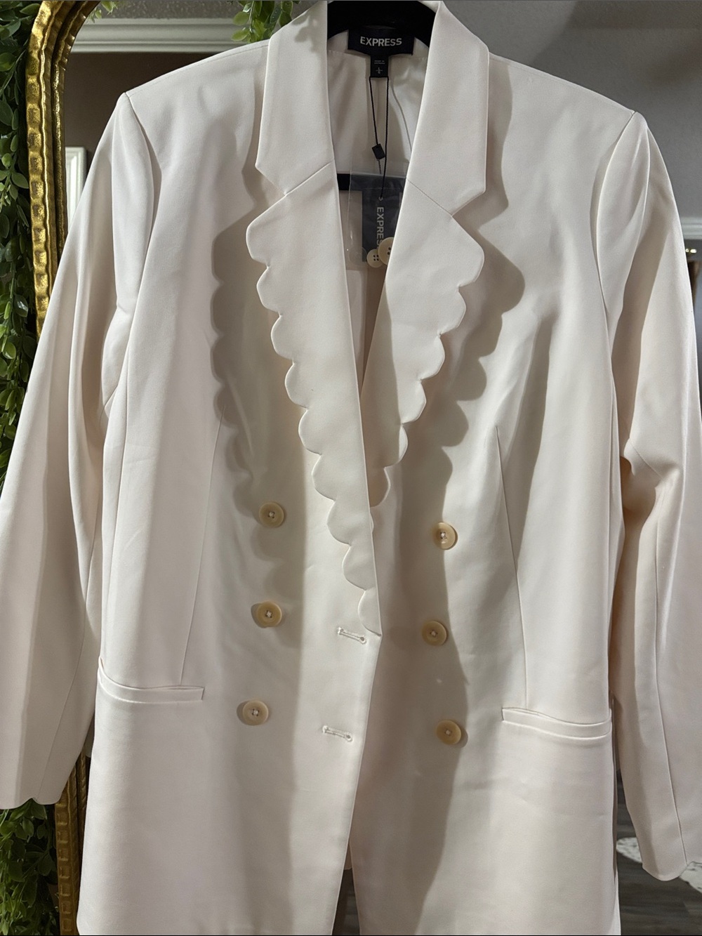 Express Cream Scallop-Trim Double-Breasted Blazer